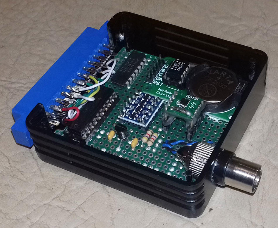 FM Radio with Real-Time Clock (inside)